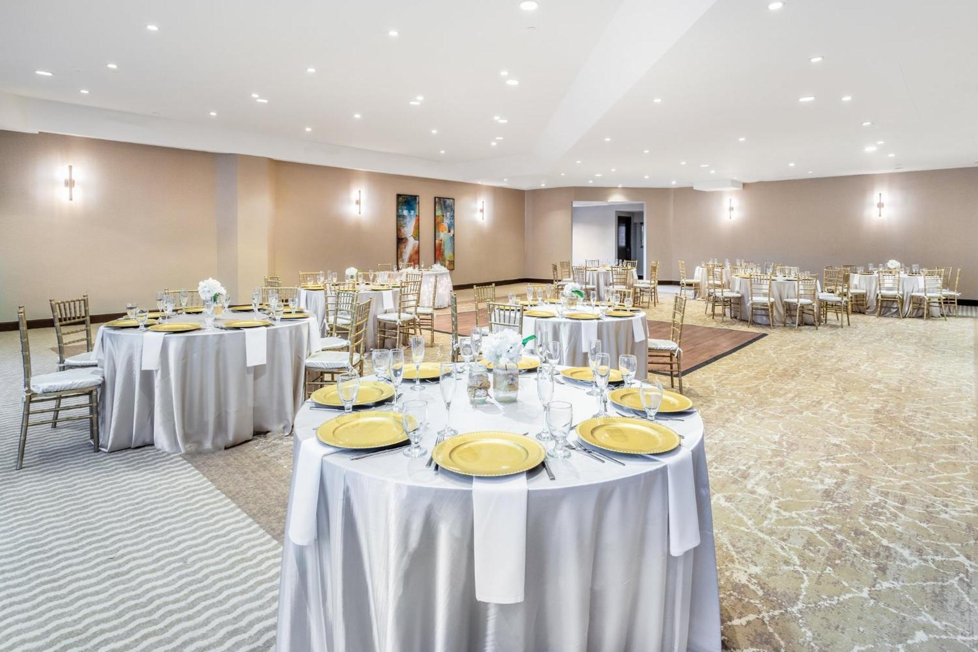 Crowne Plaza Hotel Los Angeles Harbor By Ihg Ngoại thất bức ảnh